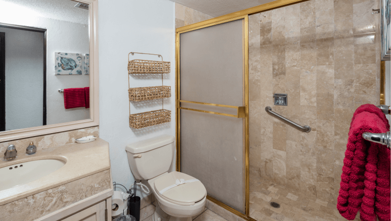 rp-vacations-princesa-c-301-bathroom-image