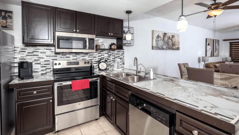 rp-vacations-princesa-c-301-kitchen-image