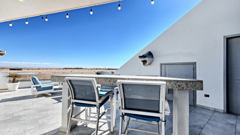 rp-vacations-sirena-del-desierto-balcony-dining