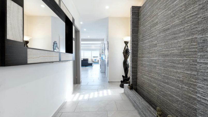 rp-vacations-sirena-del-desierto-foyer2