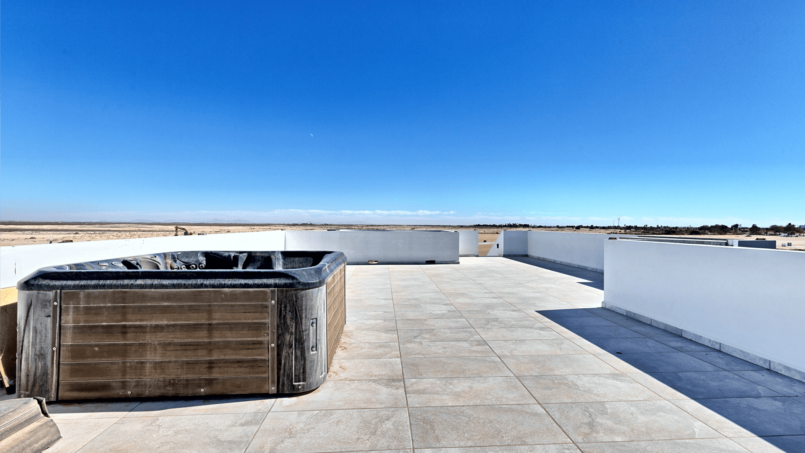 rp-vacations-sirena-del-desierto-roof-hot-tub